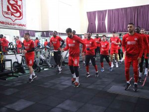 Sivasspor Salonda Çalıştı