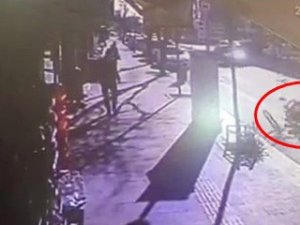 Bisiklet İle Motosikletin Çarpışması Kameralara Yansıdı
