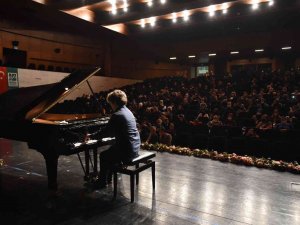Piyanonun Yıldızları Bursa’da Parlıyor