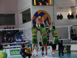 Efeler Ligi: Bingöl Solhan Spor: 3 - Fenerbahçe: 1