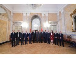 Ekonomi Bakanı Zeybekci, Viyana’da Türk İşadamlarıyla Görüştü