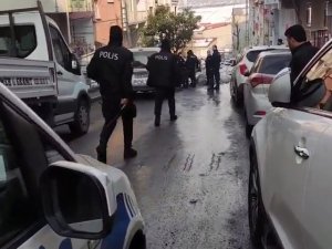 Esenyurt’ta Polisin ’Dur’ İhtarına Uymayan Şahıslar Ortalığı Birbirine Kattı