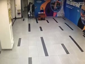 Spor Kompleksinde Seri Hırsızlık: Polis Havuzda Takip Edip, Dışarıda Suçüstü Yakaladı