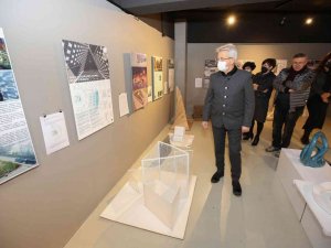 Sağlık Çalışanlarına Adanmış Bir Yapıt Yarışmasının Ödülleri Verildi