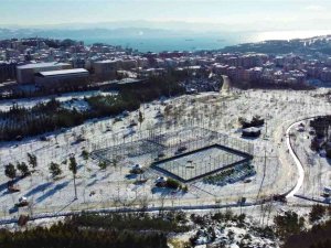 Karla Kaplanan Tatlıkuyu Vadisi Havadan Görüntülendi