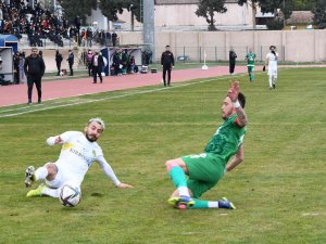Tff 2. Lig: Tarsus İ̇dman Yurdu: 1 - Isparta 32 Spor: 2