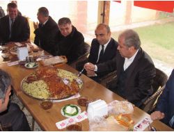 Şamil Tayyar’a "Kuzulu Safran Pilavı" Sürprizi