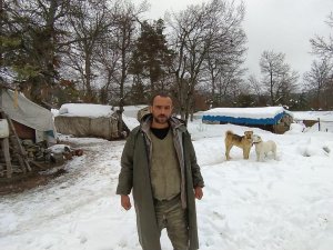 Kar Nedeniyle Yaylada Mahsur Kalan Aile Kurtarıldı