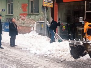 Havza Belediyesinden Hafta Sonu Kar Mesaisi