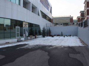 Site Sakinleri, Yönetici Seçimlerinde Oy Çalma İddiasıyla Birbirini Bıçakladı