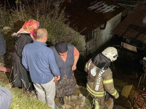 Kağıthane’de Gecekondu Yandı, Sahibi Gözyaşlarıyla İzledi