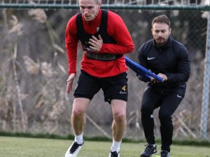 Dimitrios Kolovetsios Güç Topluyor