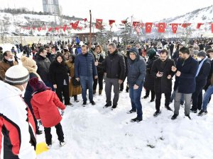 En Güzel Kardan Adam Mamak’ta Seçildi