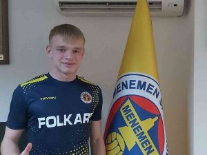 Menemenspor’da İ̇lyas Antekin Profesyonel Oldu
