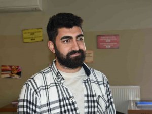 Millet Kıraathanesi Ve Kitap Kafeler Öğrencilerin İkinci Evi Oldu