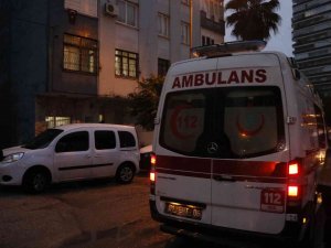 Anne Ve Kızı Yemek Masasında İnfaz Edildi