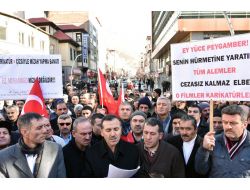 Gümüşhane’de Çirkin Karikatürler Protesto Edildi