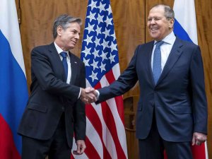 Abd Dışişleri Bakanı Blinken’in Yarın Rus Mevkidaşı Lavrov İle Görüşmesi Bekleniyor
