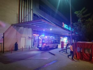 İ̇ki Grup Arasındaki Kavgada 2 Kişi Bıçaklandı