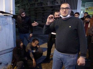 30 Kilometre Kovalayıp Yakaladığı Hırsızlık Şüphelisi Çocukların Etrafını Sarıp Polise Teslim Ettiler