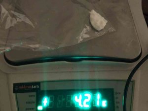 Cebindeki Kokainle Uçağa Binmek İsteyen Şahıs Yakalandı