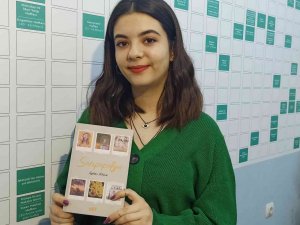 Lise Öğrencisinden 746 Sayfalık Roman