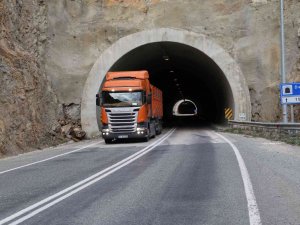 Barajlar Şehriydi Şimdi Tüneller Şehri Oldu