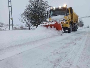 Kayseri’de 92 Mahalle Yolu Ulaşıma Açık, 3 Yol Kapalı