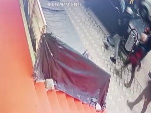 Tuzla’da Kavga Ayırmak İsteyen Ağabeyi İle Kardeşi Bıçakladılar