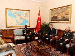 Bakan Akar, Gana Genelkurmay Başkanı Amoama’yı Kabul Etti