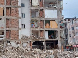 Kentsel Dönüşüm Müteahhidin Skandalını Ortaya Çıkardı