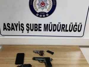 Evine Gittiği Arkadaşını Silahla Yaralayıp Kaçan Şahsılar Operasyonla Yakalandı