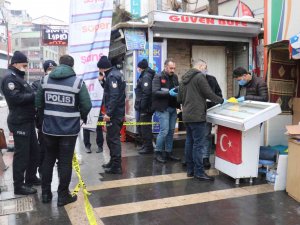 Seyyar Telefoncu İle Müşterinin Tartışması Kanlı Bitti