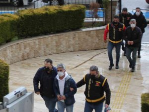 Çocuklarının Gözü Önünde Eski Eşi Ve Ailesine Saldıran Şahıs Tutuklandı