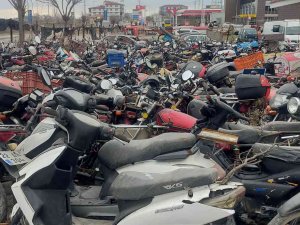 Kaderine Terk Edilmiş Milyonluk Servet Otoparkta Çürüyor: 13 Yıldır Bekleyen De Var