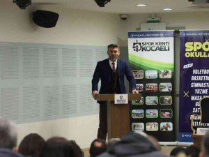 Spor Okulları Antrenörlerine Hizmet İçi Eğitim