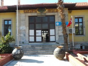 Milas’ta Bir Asırlık Geçmişe Sahip Okulda Restorasyon Çalışması Başlıyor