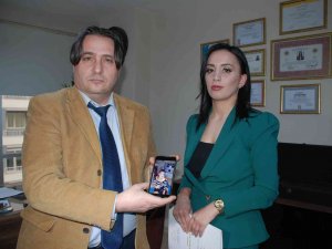 Annenin Tiktok Mesaisi, Velayeti Kaptırdı