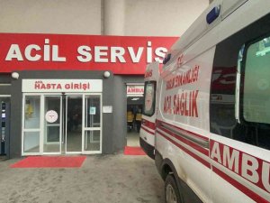 Terastan Düşen 15 Yaşındaki Çocuk Hayatını Kaybetti