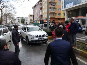 Yaya Geçidine Park Edip Kazaya Davetiye Çıkardı