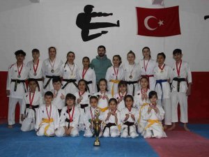 Manisalı Karatecilerin Hedefi Önce Türkiye Ardından Avrupa Şampiyonluğu