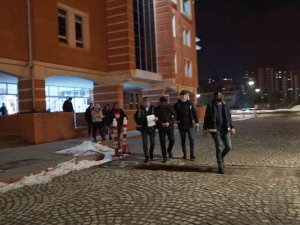 Erkekleri Tuzağa Düşürerek Şantajla Senet İmzalatan Şebeke Çökertildi