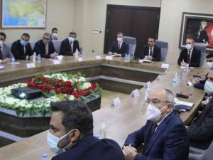 Siirt’te Genişletilmiş İl Pandemi Kurulu Toplantısı Yapıldı