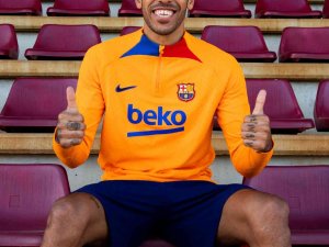 Barcelona, Aubameyang’ı Kadrosuna Kattı