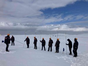 Diyarbakır Afad,1957 Rakımlı Karacadağ’da Çığ Tatbikatı Gerçekleştirdi