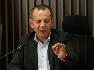 Başkan Özcan, İ̇mamoğlu’nun Abd Ve İ̇ngiltere Büyükelçileriyle Görüşmesini Yorumladı