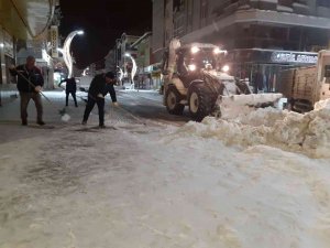 Sorgun Belediyesi Karla Mücadelede Tam Not Aldı