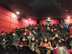 Öğrencilere Yarıyıl Hediyesi Sinema Bileti Oldu