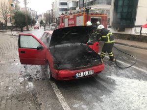 Lpg’si Biten Otomobilini Benzine Aldığı Esnada Alevler Yükseldi