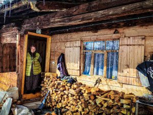 Artvin’in Oba Köyünde Sakinleri Geleneksel Köy Yaşamlarını Sürdürüyor